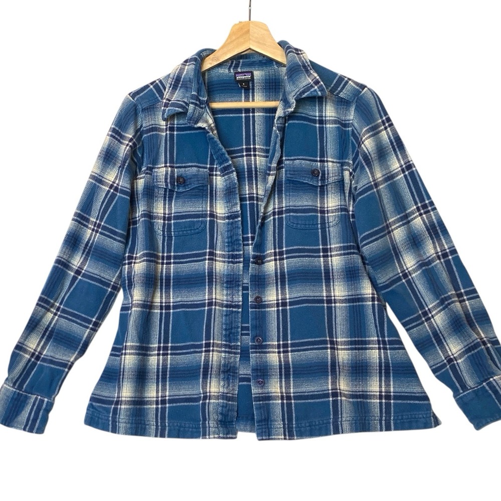 Patagonia Blue and White Plaid Flannel Button-Down Shirt